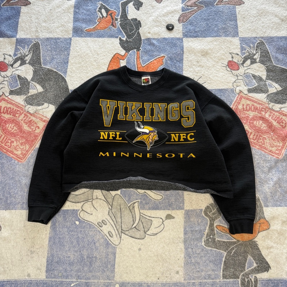 Vintage Minnesota Vikings cropped crewneck